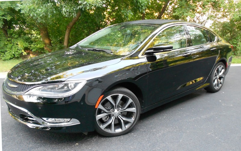 Chrysler 200 2015 007