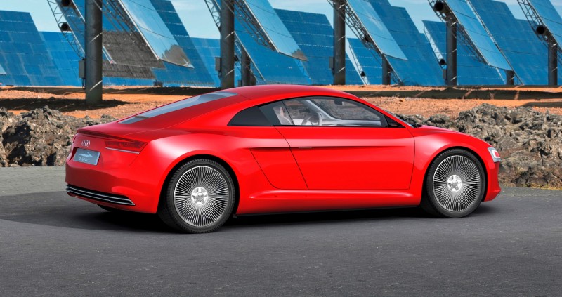 Concept Debrief - 2010 Audi e-tron and e-tron Spyder  1