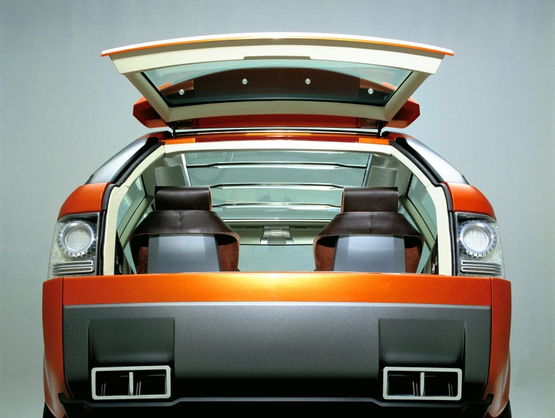 Concept Flashback - 2004 RANGE STORMER Previews High-Design SUV Supercars 7