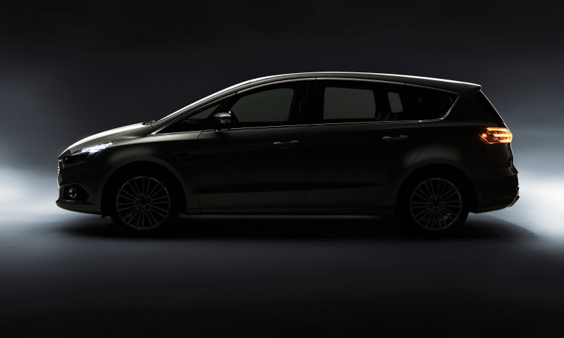 Ford-S-MAX_11