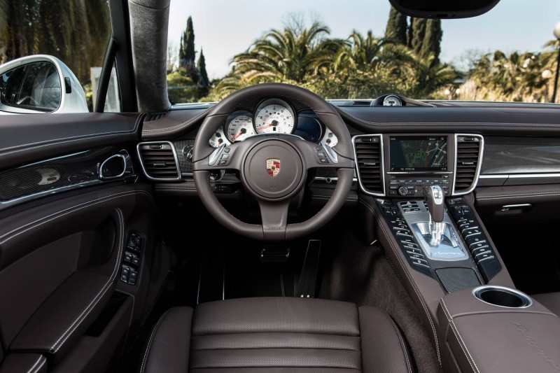 Gallery Post Alpha - Maria Sharapova Rocking Gorgeous 2014 Porsche Panamera GTS 2