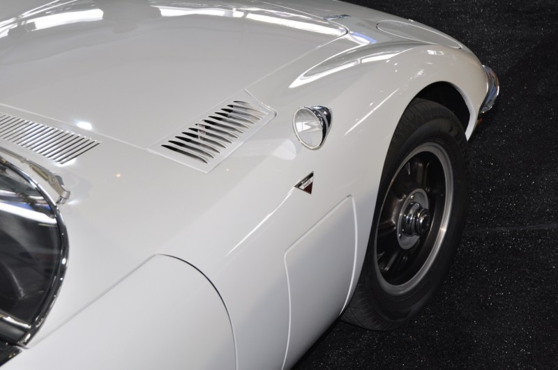 Gooding Pebble Beach 2014 - 1967 Toyota 2000GT in White with Original, US-Delivered Left-Hand-Drive 16