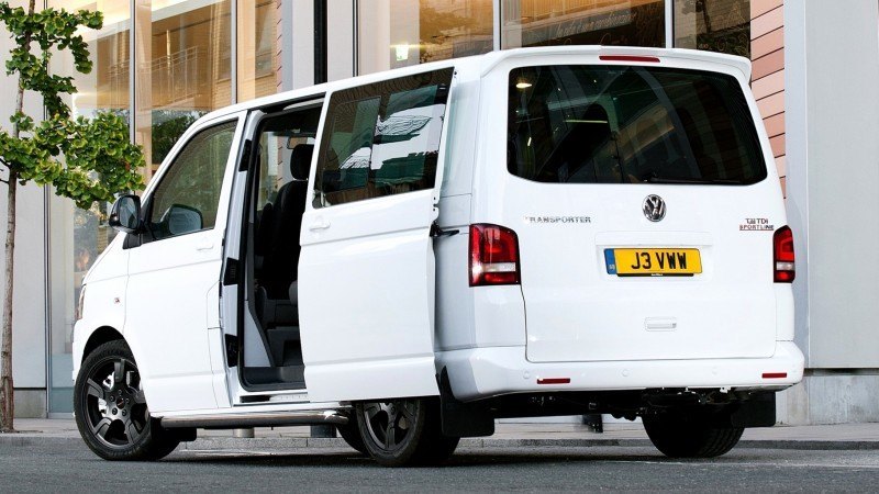 Happy B-Day to the Volkswagen Minibus and Transporter! Work Van Legend Turns 60 in UK This Year 21