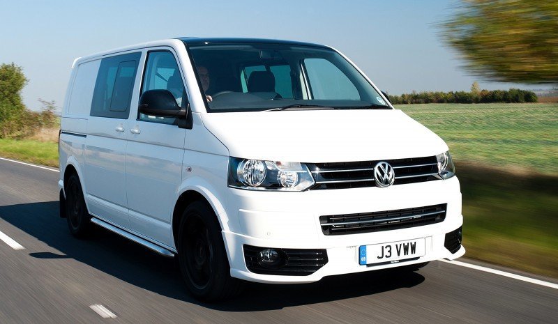 Happy B-Day to the Volkswagen Minibus and Transporter! Work Van Legend Turns 60 in UK This Year 31
