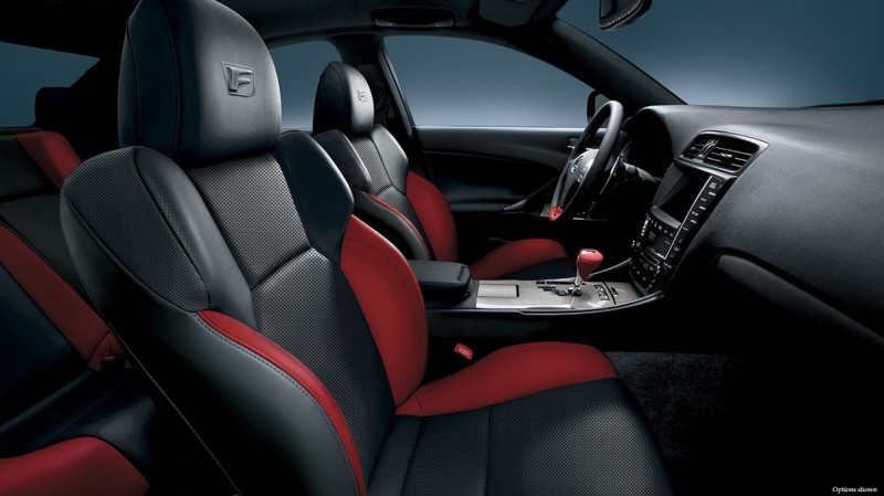 ISF-alcantara-seat-inserts-comfort-design-1204x677-ISF442-2014-Lexus