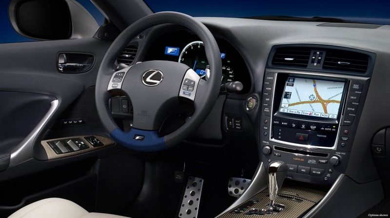 ISF-inspired-cockpit-keyfeatures-1204x677-ISF458-2014-Lexus