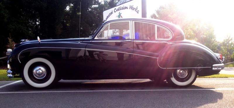 Iconic Classic - 1959 JAGUAR Mark IX Is Blue-Blood Royalty With Most Divine Cabin of the 1950s 12