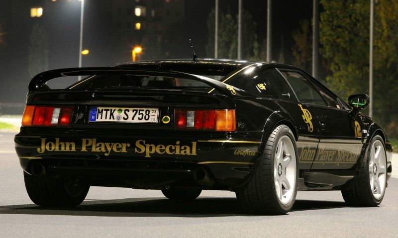 Lotus Esprit in Ayrton Senna JPS Livery by CAMSHAFT 2