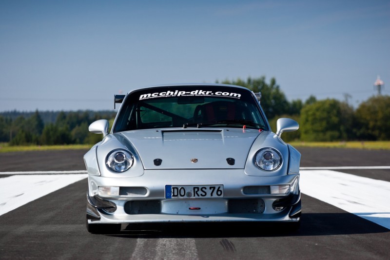 McChip-DKR Porsche 993 GT2 Mc600 33