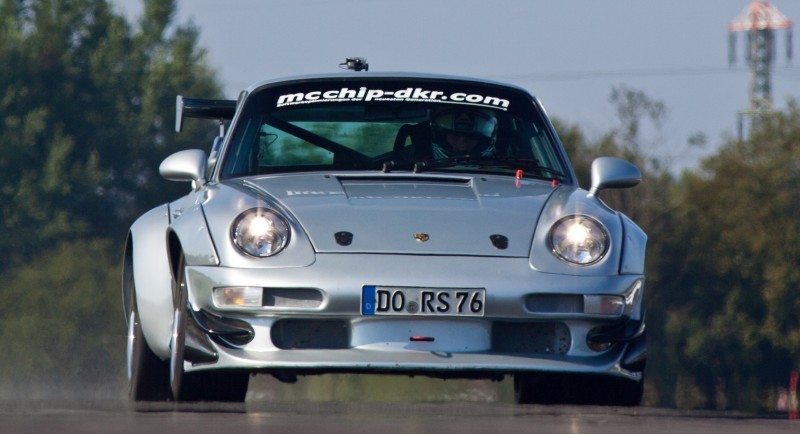 McChip-DKR Porsche 993 GT2 Mc600 4