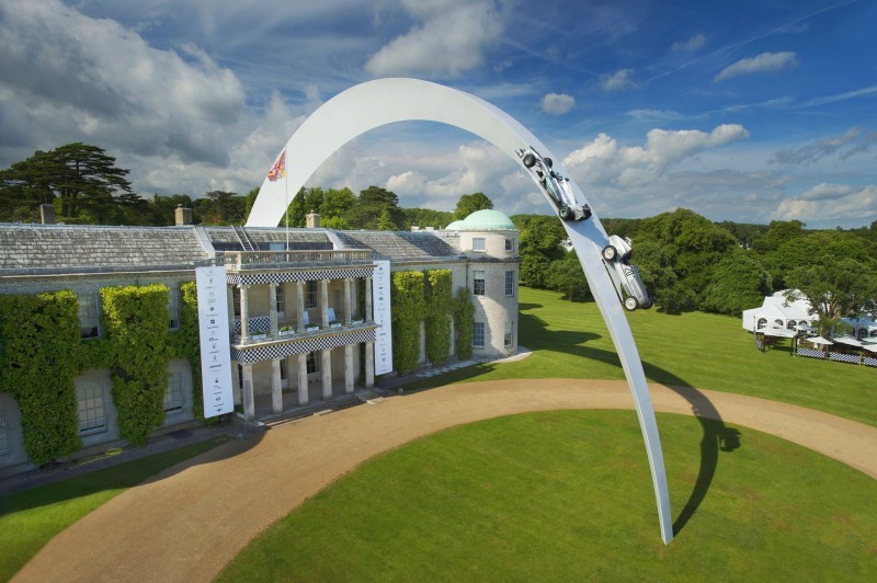 Mercedes-Benz 2014 Goodwood Sculpture Is Huge, But Predictably Joyless 18