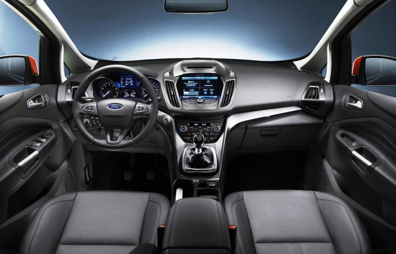 New C-MAX interior 01