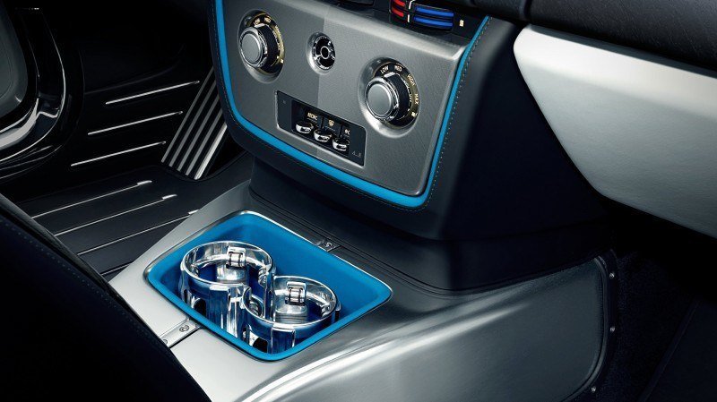 New Rolls-Royce Phantom Drophead Coupe Waterspeed Celebrates Bluebird K3 Record-Breaker 17