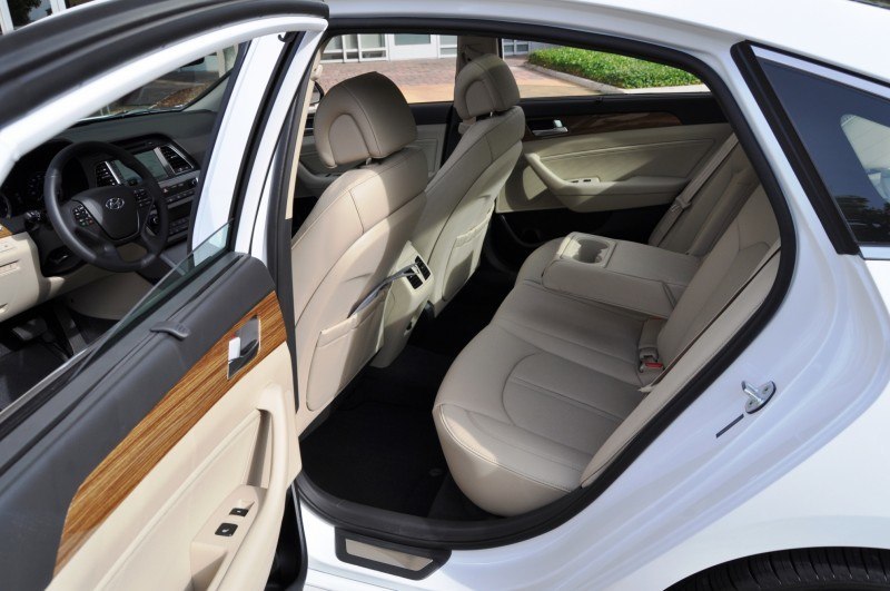 Road Test Review - 2015 Hyundai Sonata - INTERIOR Focus - 2.4L Limited 25