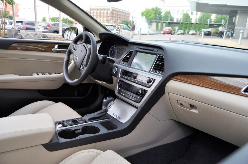 Road Test Review - 2015 Hyundai Sonata - INTERIOR Focus - 2.4L Limited 44