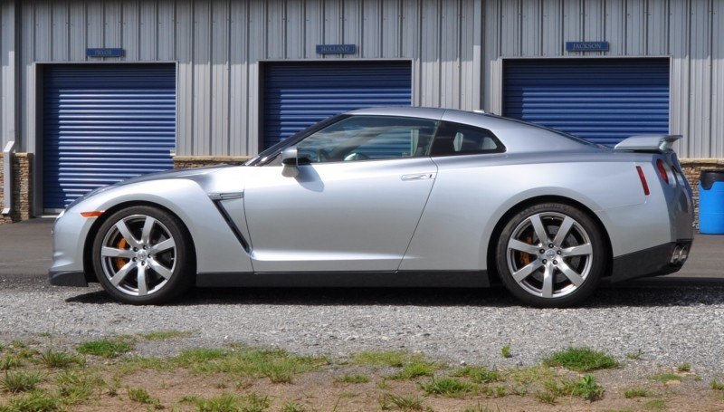Supercar Hall of Fame - 2011 Nissan GT-R in Super Silver Special Metallic 47
