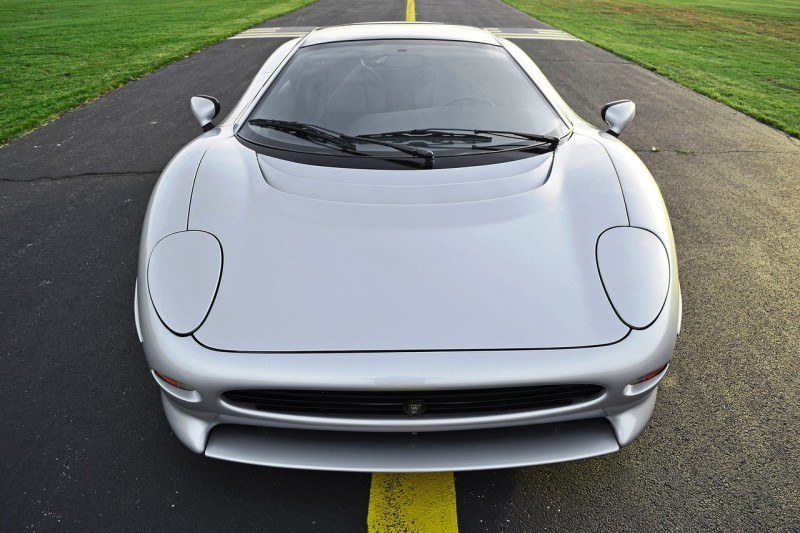 Supercar Icons - 1992 JAGUAR XJ220 Still Enchants the Eye and Mind, 22 Years Later 39