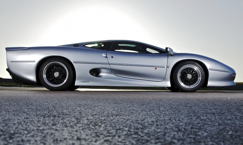 Supercar Icons - 1992 JAGUAR XJ220 Still Enchants the Eye and Mind, 22 Years Later 4