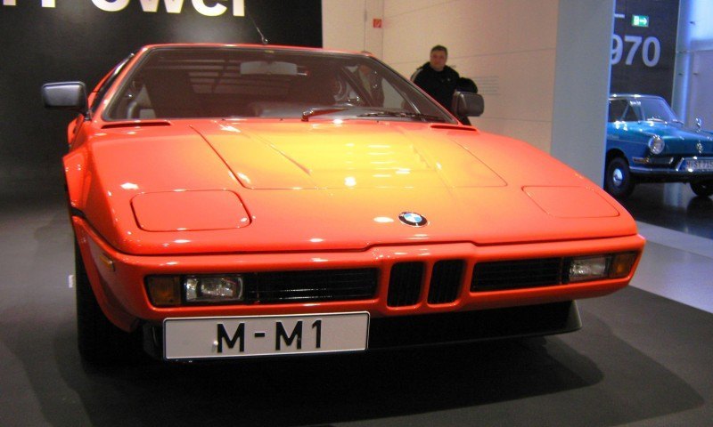 Then and Now - 1980 BMW M1 versus 2008 BMW M1 Hommage 23