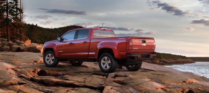 Updated With Pricing and Colors - 2015 Chevrolet Colorado Z71 Brings Cool Style, Big Power 11