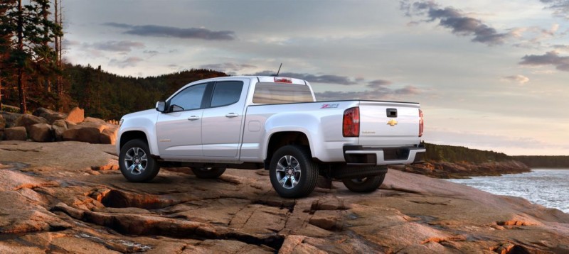 Updated With Pricing and Colors - 2015 Chevrolet Colorado Z71 Brings Cool Style, Big Power 35