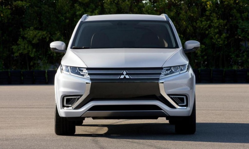 mitsubishi-outlander-phev-concept-s-10