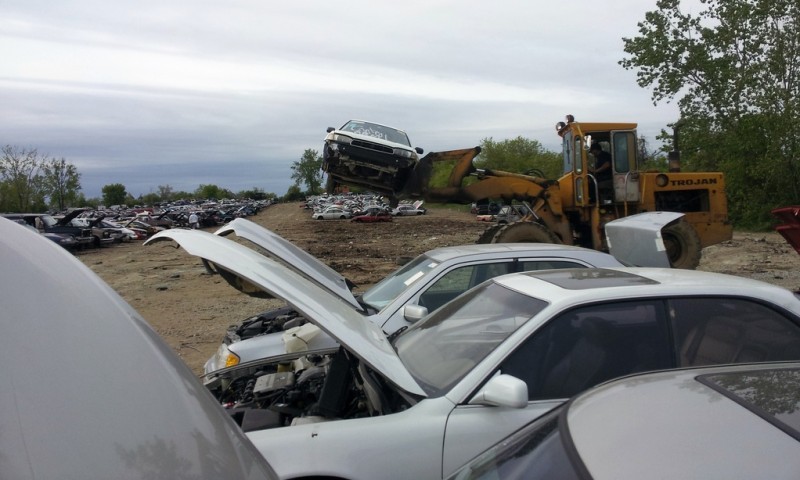 subaru legacy bites the dust es300 c280_7183715446_l