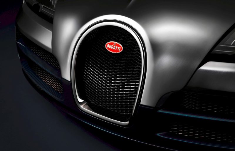 005_Legend_Ettore_Bugatti_Platinum_Horseshoe