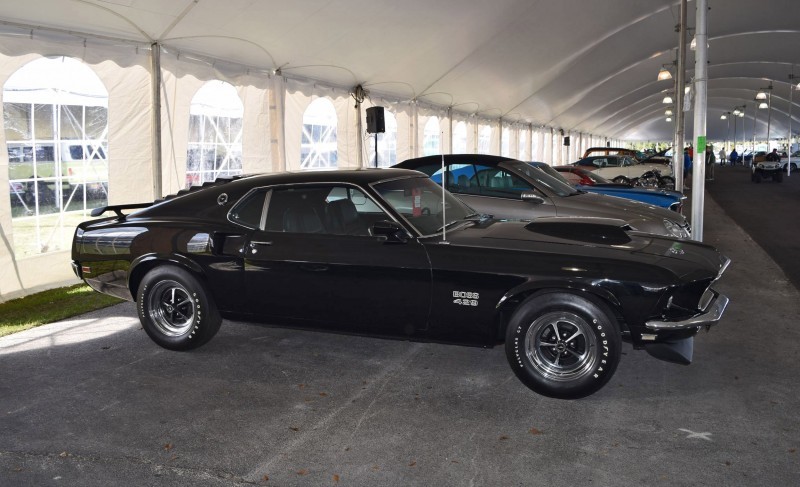 1969 Ford Mustang BOSS 429 in Raven Black 17