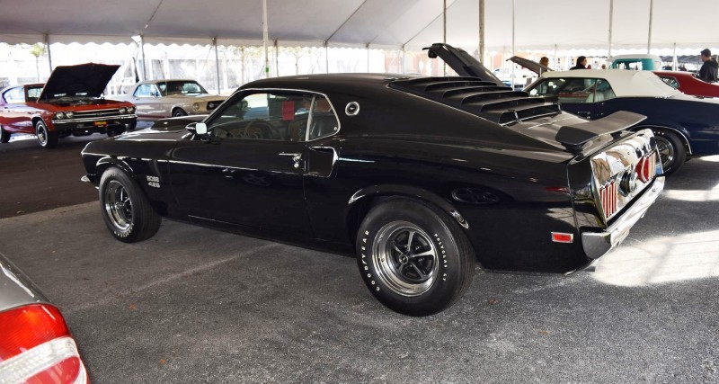 1969 Ford Mustang BOSS 429 in Raven Black 25