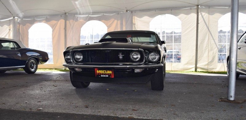 1969 Ford Mustang BOSS 429 in Raven Black 31