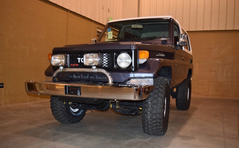 1987 Toyota BJ-74 Land Cruiser RHD TURBO Automatic with White FRP TOP 21