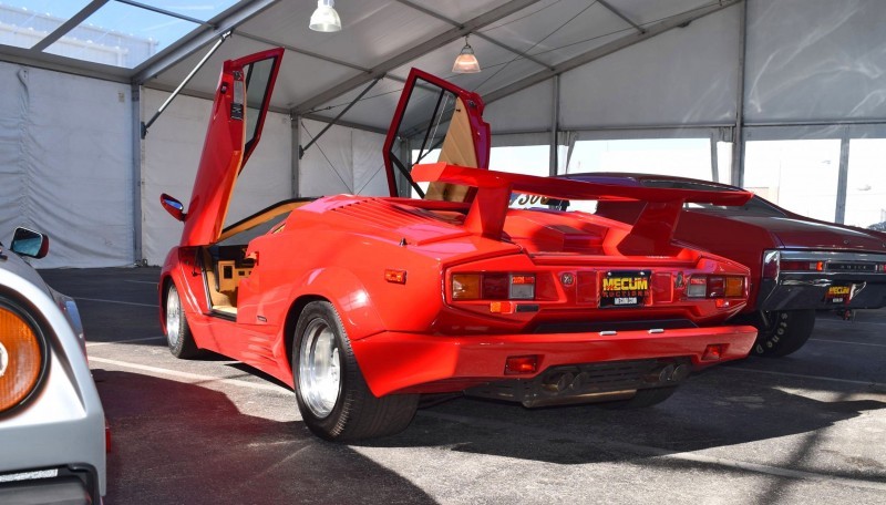 1989 Lamborghini COUNTACH 25th Anniversary Edition  22