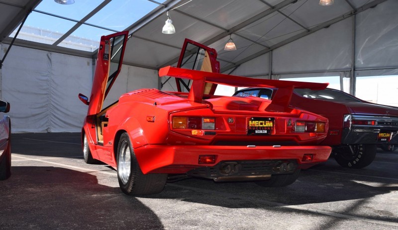 1989 Lamborghini COUNTACH 25th Anniversary Edition  23