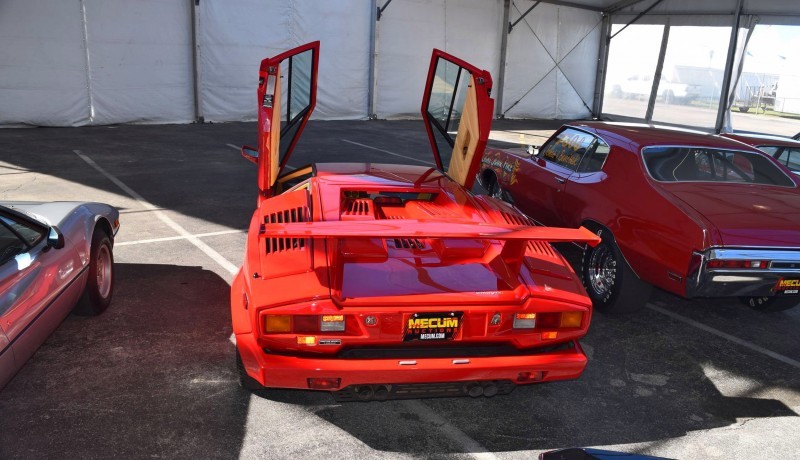 1989 Lamborghini COUNTACH 25th Anniversary Edition  25