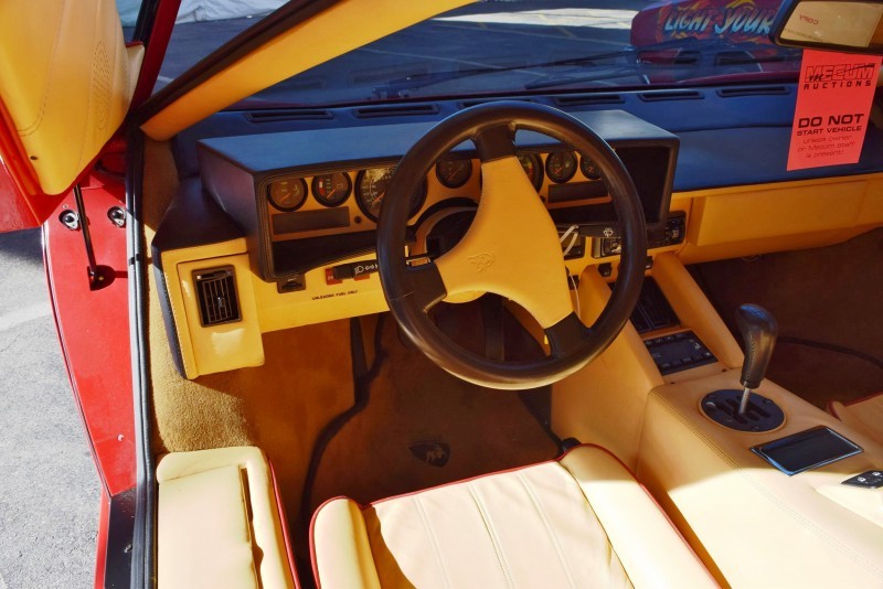 1989 Lamborghini COUNTACH 25th Anniversary Edition  3