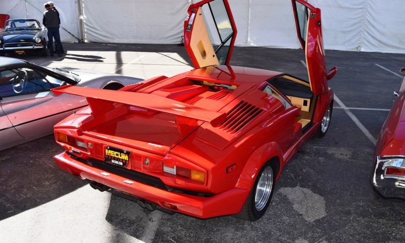 1989 Lamborghini COUNTACH 25th Anniversary Edition  31