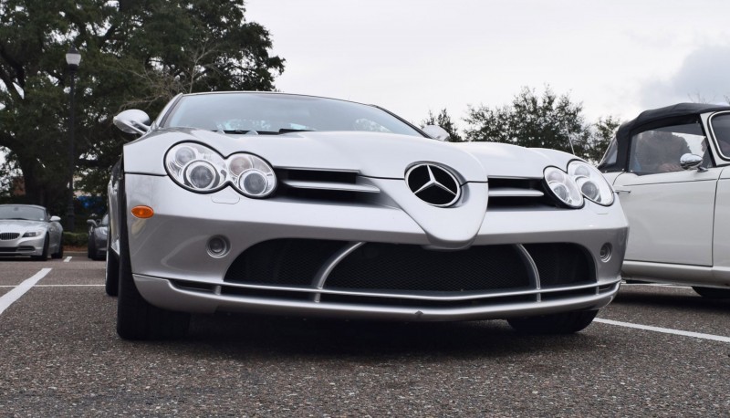 2009 Mercedes-McLaren SLR 33