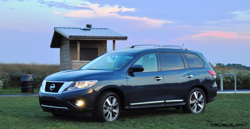 2014 Nissan Pathfinder Platinum Inside and Out32