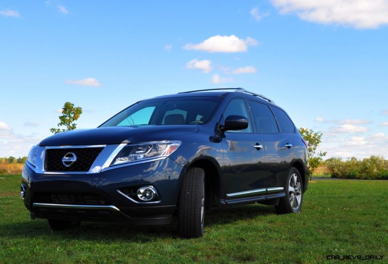 2014 Nissan Pathfinder Platinum Inside and Out90