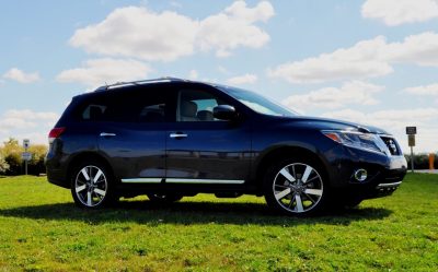 2014 Nissan Pathfinder Platinum Inside and Out93