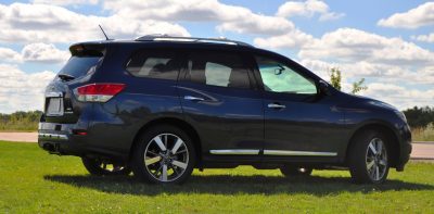 2014 Nissan Pathfinder Platinum Inside and Out97