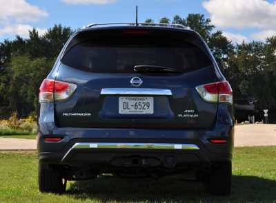 2014 Nissan Pathfinder Platinum Inside and Out99