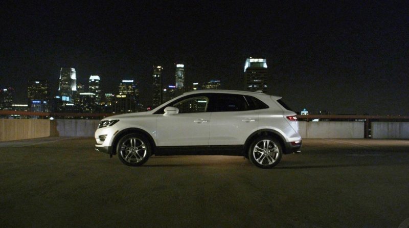 2015 Lincoln MKC Crossover - A Cool Mix of Infiniti and Audi75