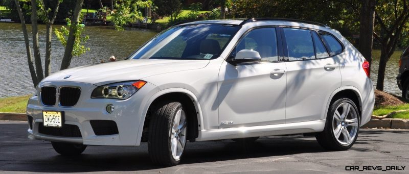 BMW X1 sDrive28i M Sport - Alpine White in 60 High-Res Photos31