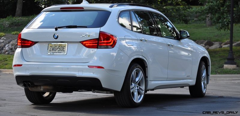 BMW X1 sDrive28i M Sport - Alpine White in 60 High-Res Photos45