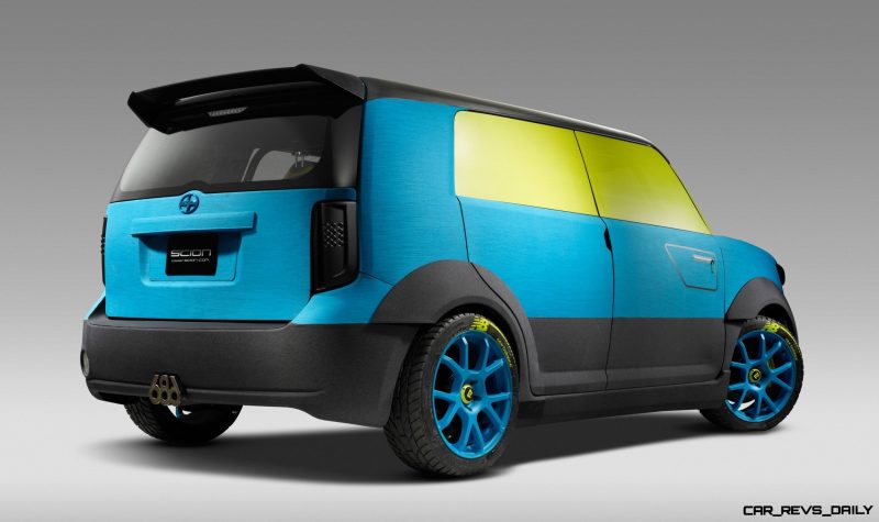 2011_SEMA_Show_Scion_xB_686_003