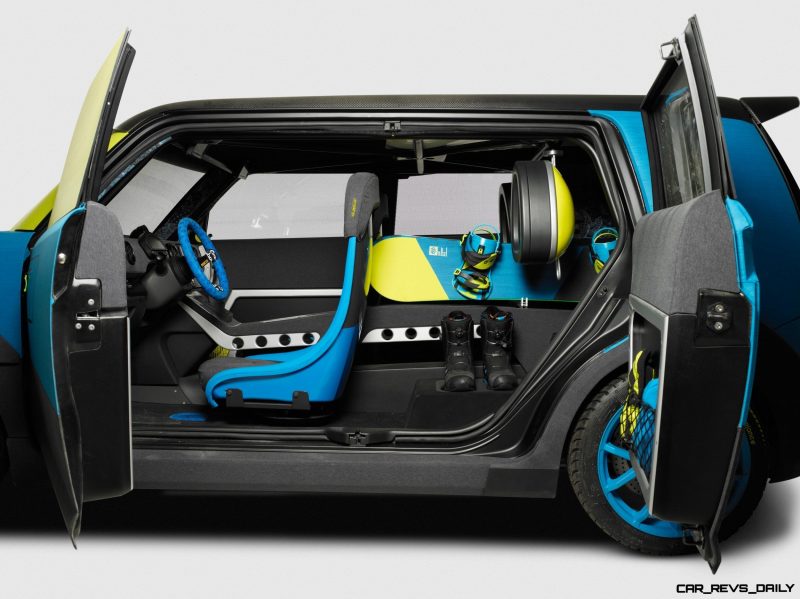 2011_SEMA_Show_Scion_xB_686_005