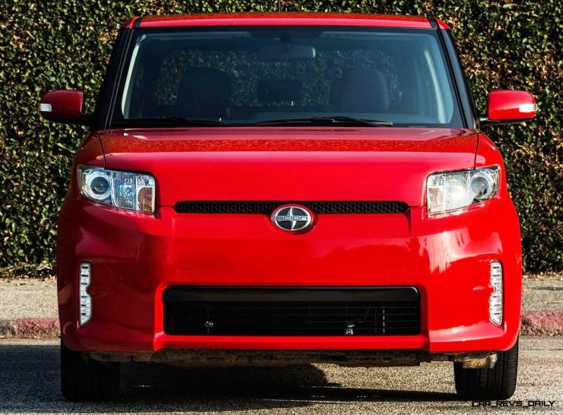 2014 Scion xB Red 7