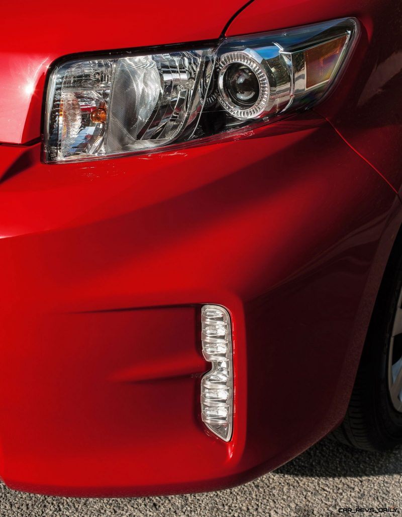 2014 Scion xB Red 8